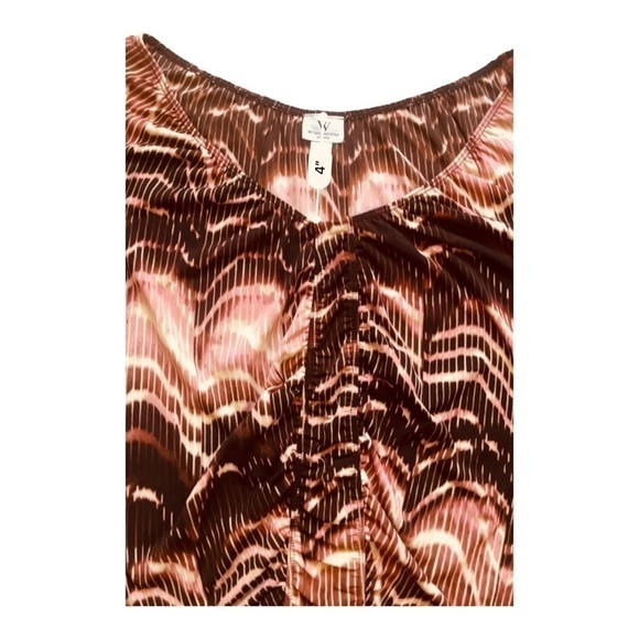 Worthington stretch flowy blouse/top geometrical ruched front bell short sleeves - Picture 10 of 13